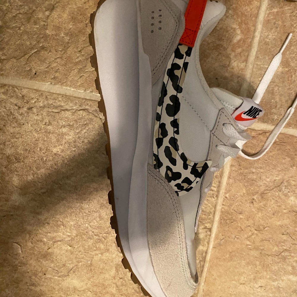 Nike cheetah check